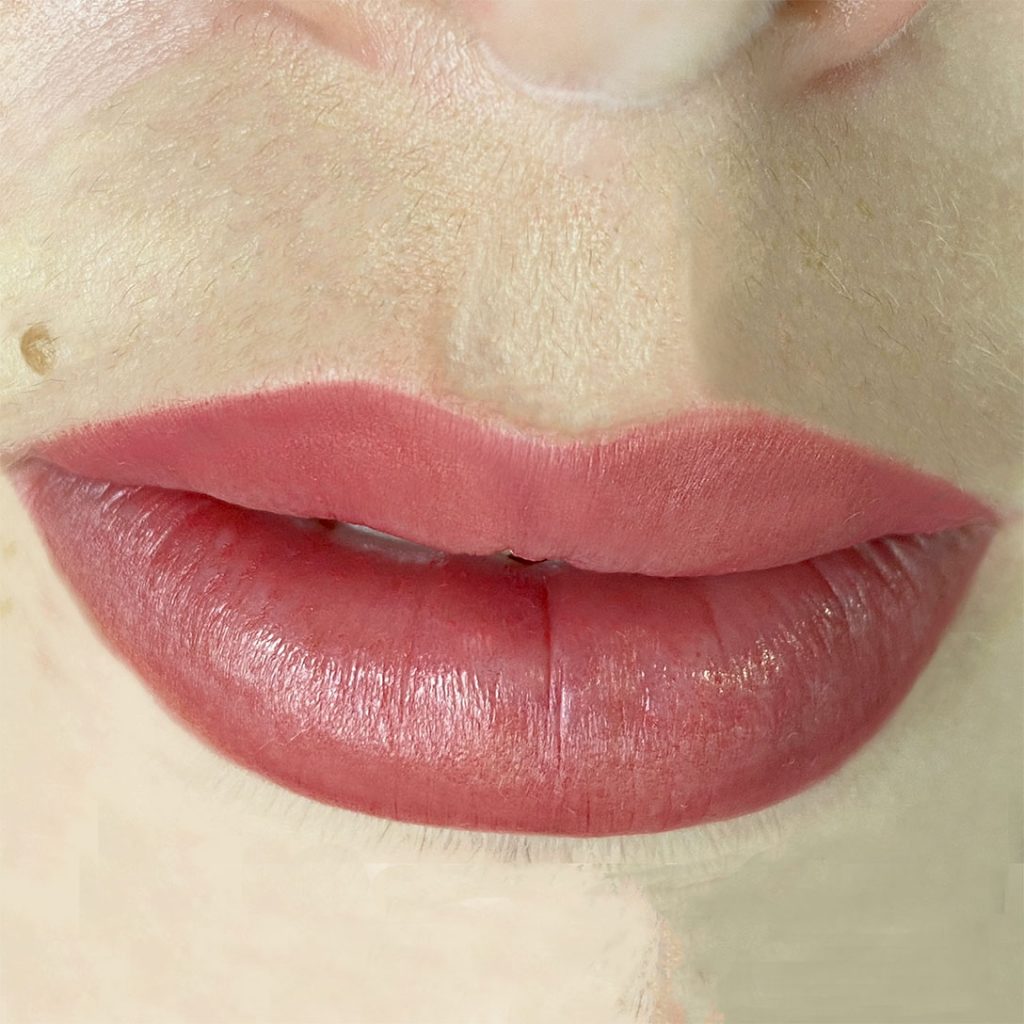 micropigmentacion-de-labios-acuarela
